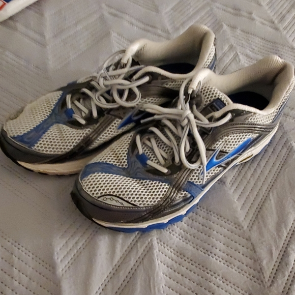 brooks trance mens